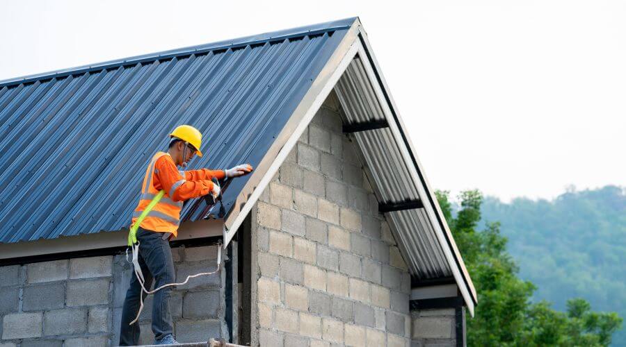Professional residential roofers in Taylor, MI